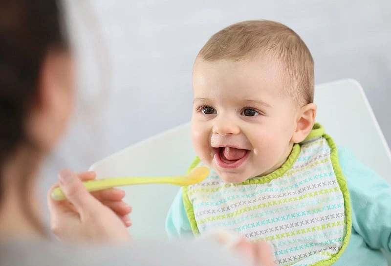 Nên chọn bột ăn dặm của các thương hiệu uy tín để đảm bảo chất lượng